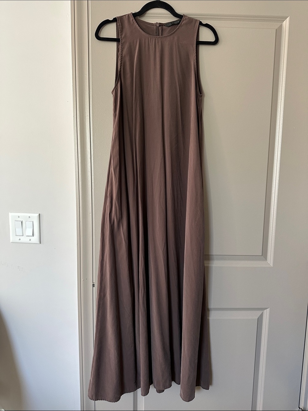 Zara Sleeveless Brown Maxi Dress
